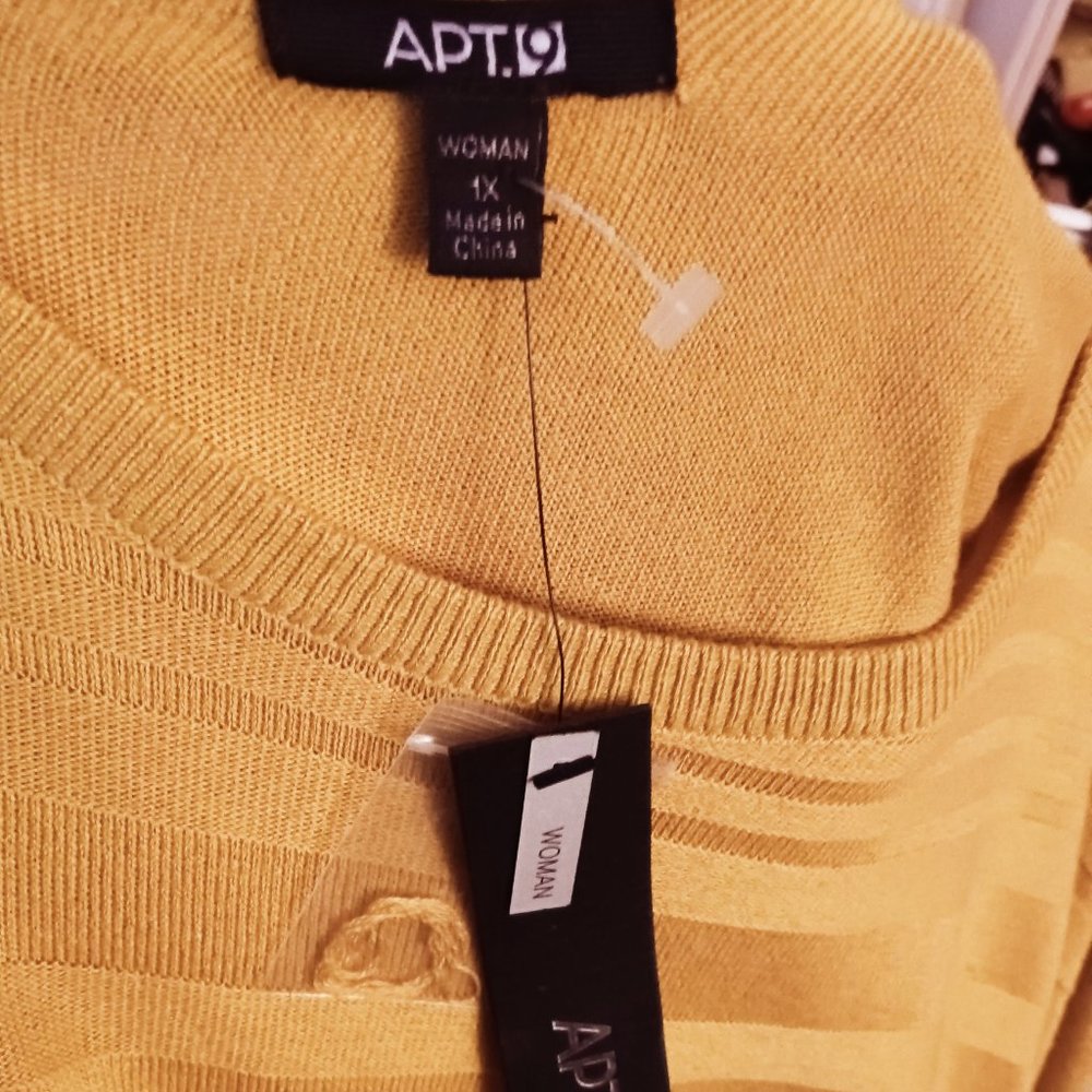 Sweater - Picture 3 of 3
